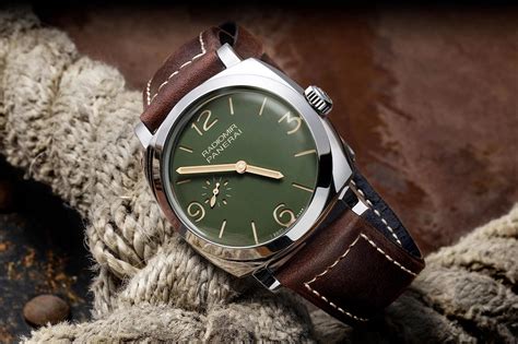 Introducing The Panerai Radiomir 1940 Collection .